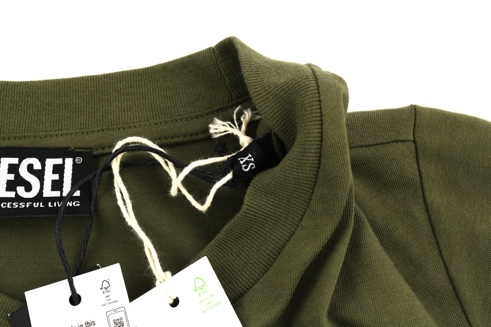 DIESEL T-Sily-K10 moteriški marškinėliai XS dydžio, trumpomis rankovėmis, apvalia kaklo iškirpte, chaki spalvos, laisvalaikio stiliaus. 