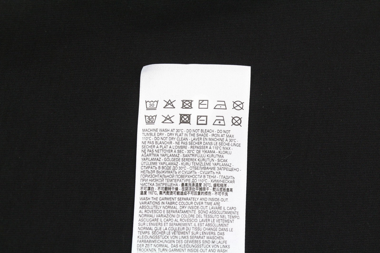 DIESEL T-Just-K2 vyriški marškinėliai su trumpomis rankovėmis, L dydžio, apvalia kaklo iškirpte, trikotažo logotipu, juodi, laisvalaikio stiliaus. 