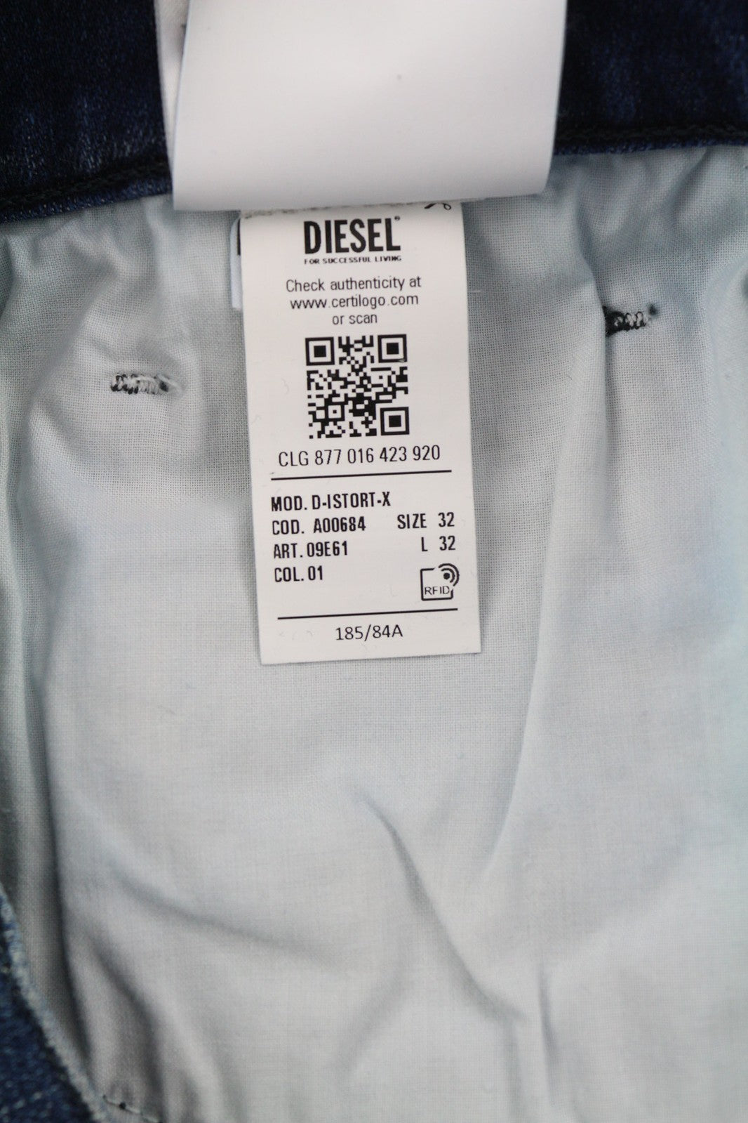 DIESEL D-Istort-X 09E61 vyriški džinsai W32/L32 vidutinio juosmens, aptempti, skalbti 