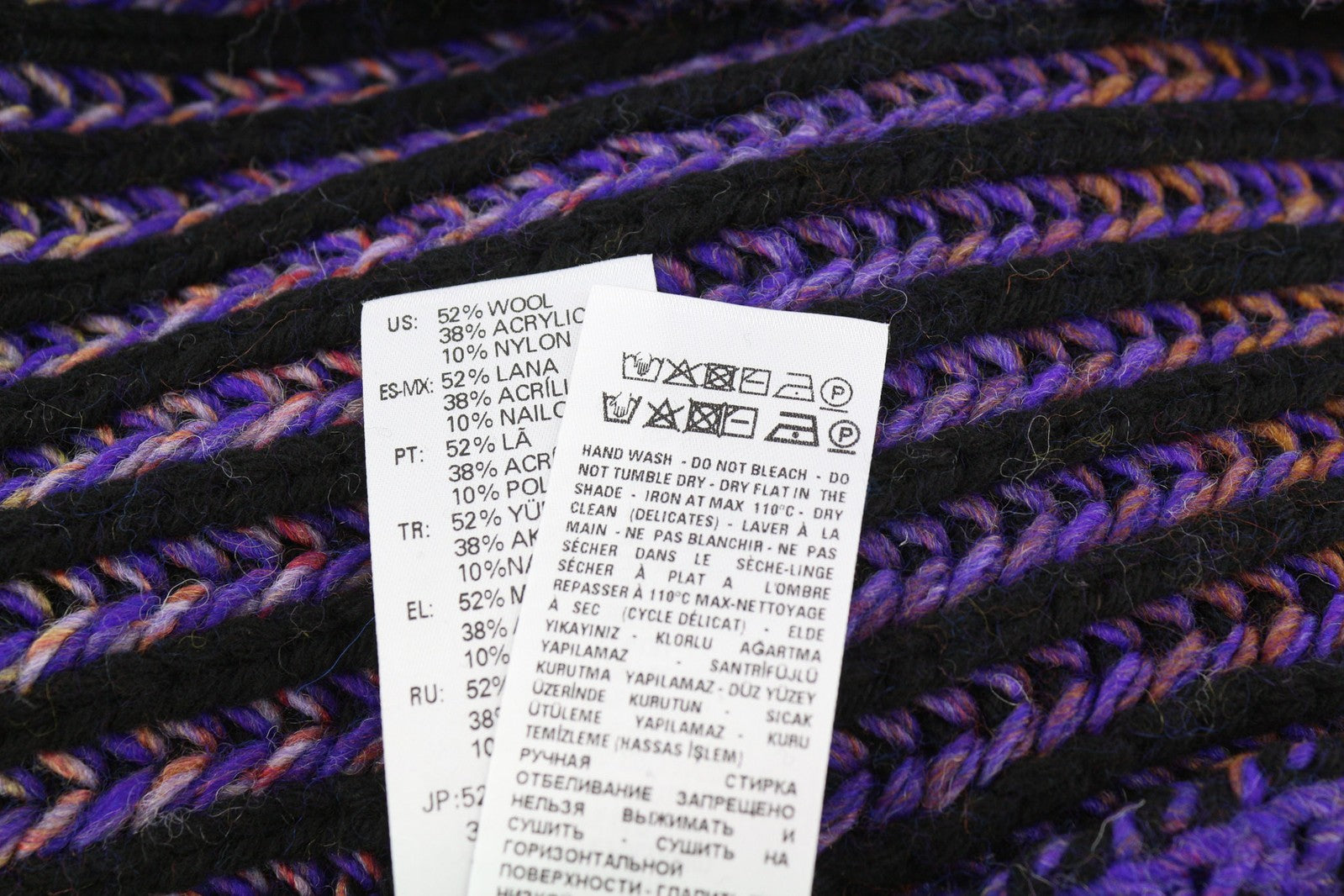 DIESEL K-Oakland vyriškas megztinis L dydžio, vilnos mišinio megztas apvalia kaklo iškirpte, rekomenduojama kaina – 225 € 