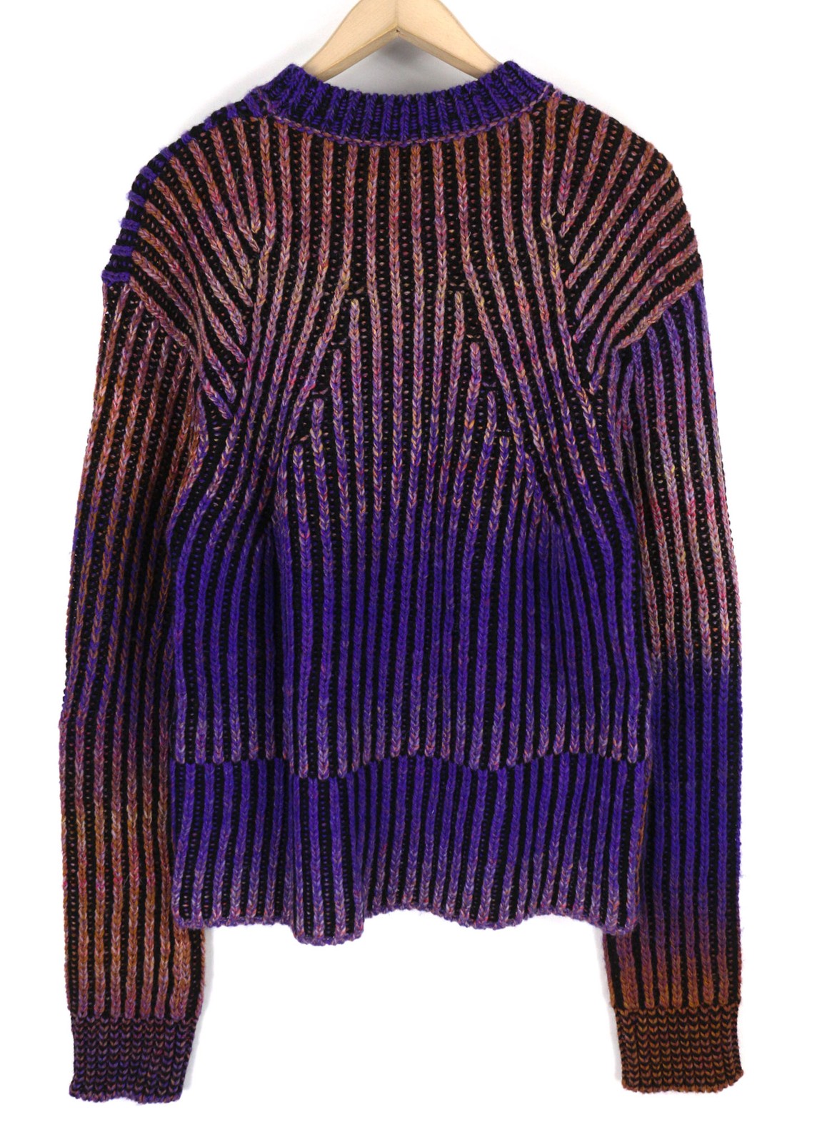 DIESEL K-Oakland vyriškas megztinis L dydžio, vilnos mišinio megztas apvalia kaklo iškirpte, rekomenduojama kaina – 225 € 