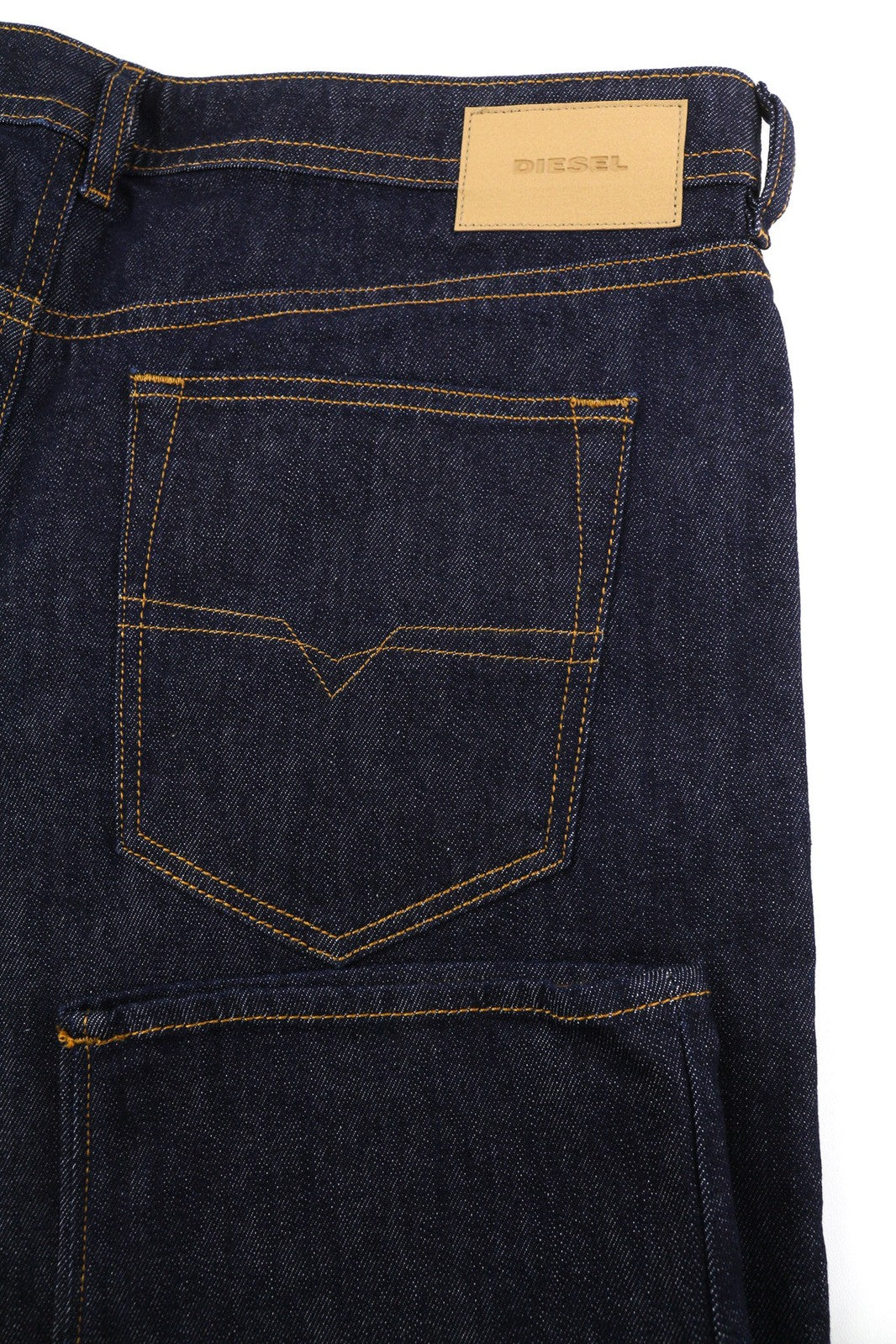 DIESEL Buster 084HN vyriški džinsai W36/L32 siaurėjantys, tamprūs, tamsiai mėlyni, su sagomis 