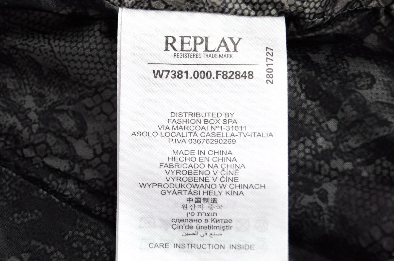 REPLAY moteriška parka S juodas ilgas paltas su gobtuvu ir dirbtinio kailio pamušalu 