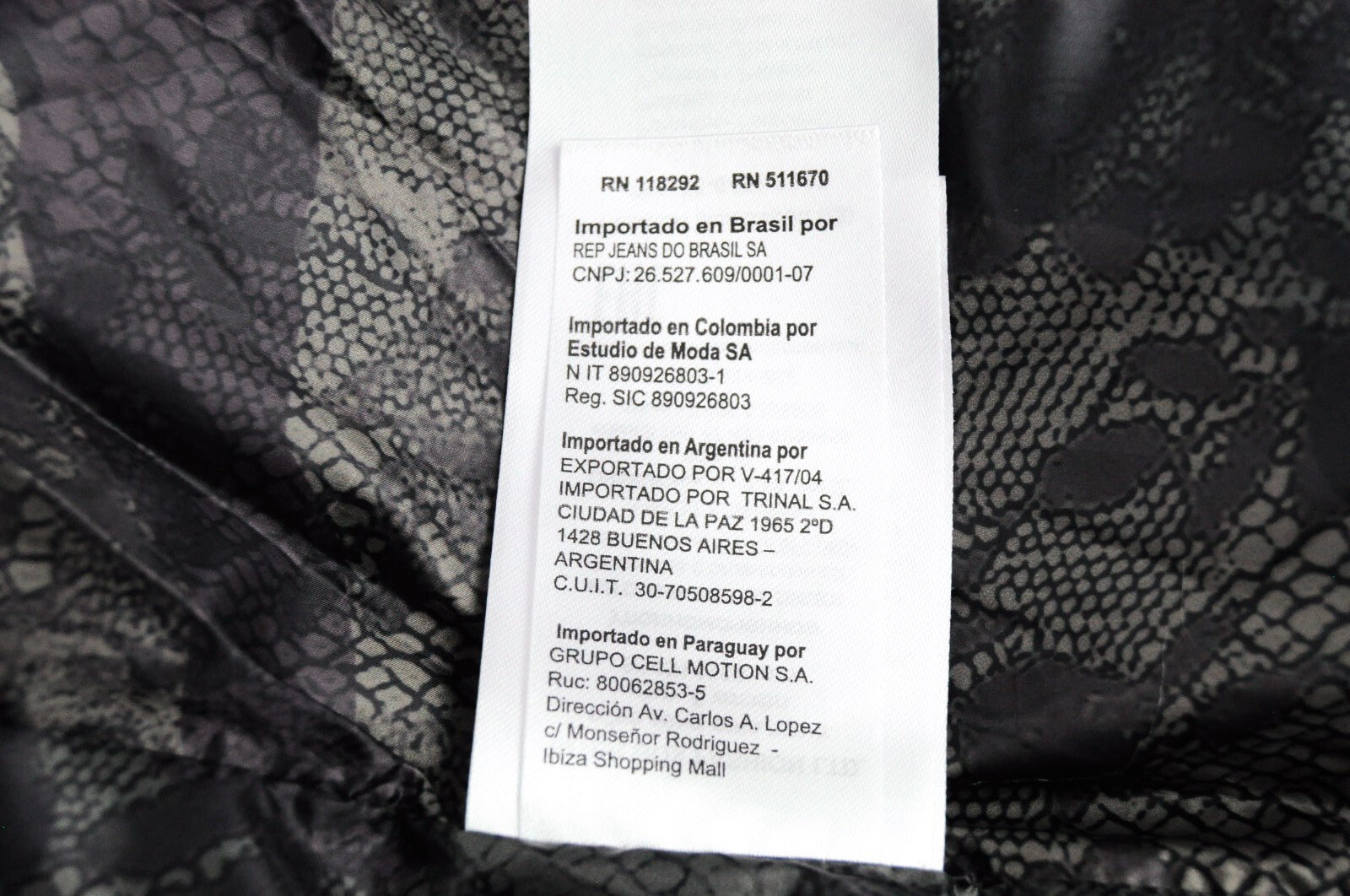 REPLAY moteriška parka S juodas ilgas paltas su gobtuvu ir dirbtinio kailio pamušalu 