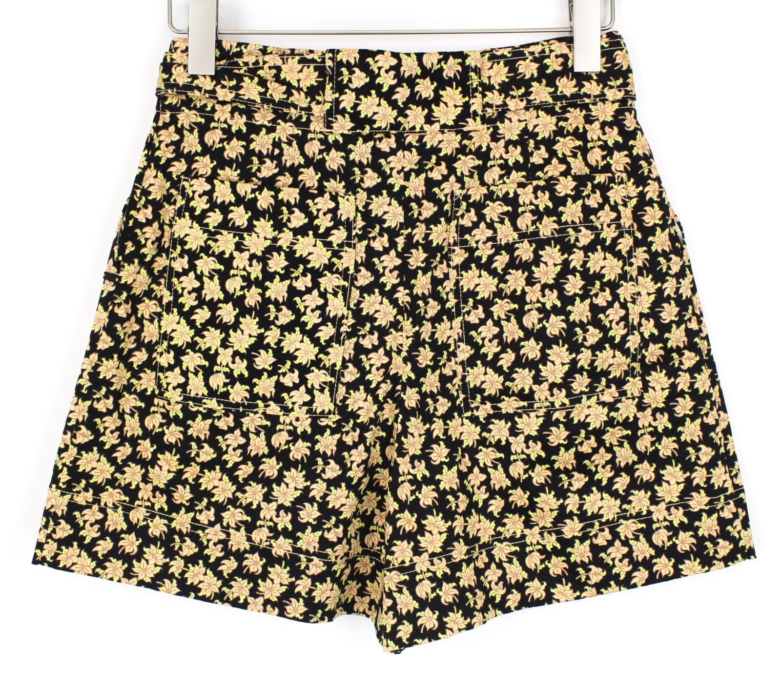 MAISON SCOTCH moteriški juodi gėlėti šortai su užtrauktuku ir diržu, tamprios medvilnės juostelės. 