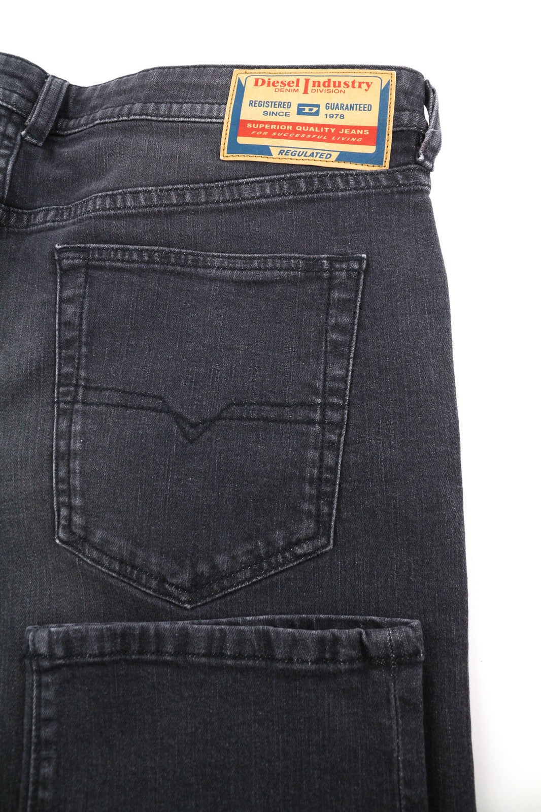DIESEL Buster RM043 vyriški džinsai W36/L32 siaurėjantys, tamprūs, skalbti sagomis užsegami džinsai