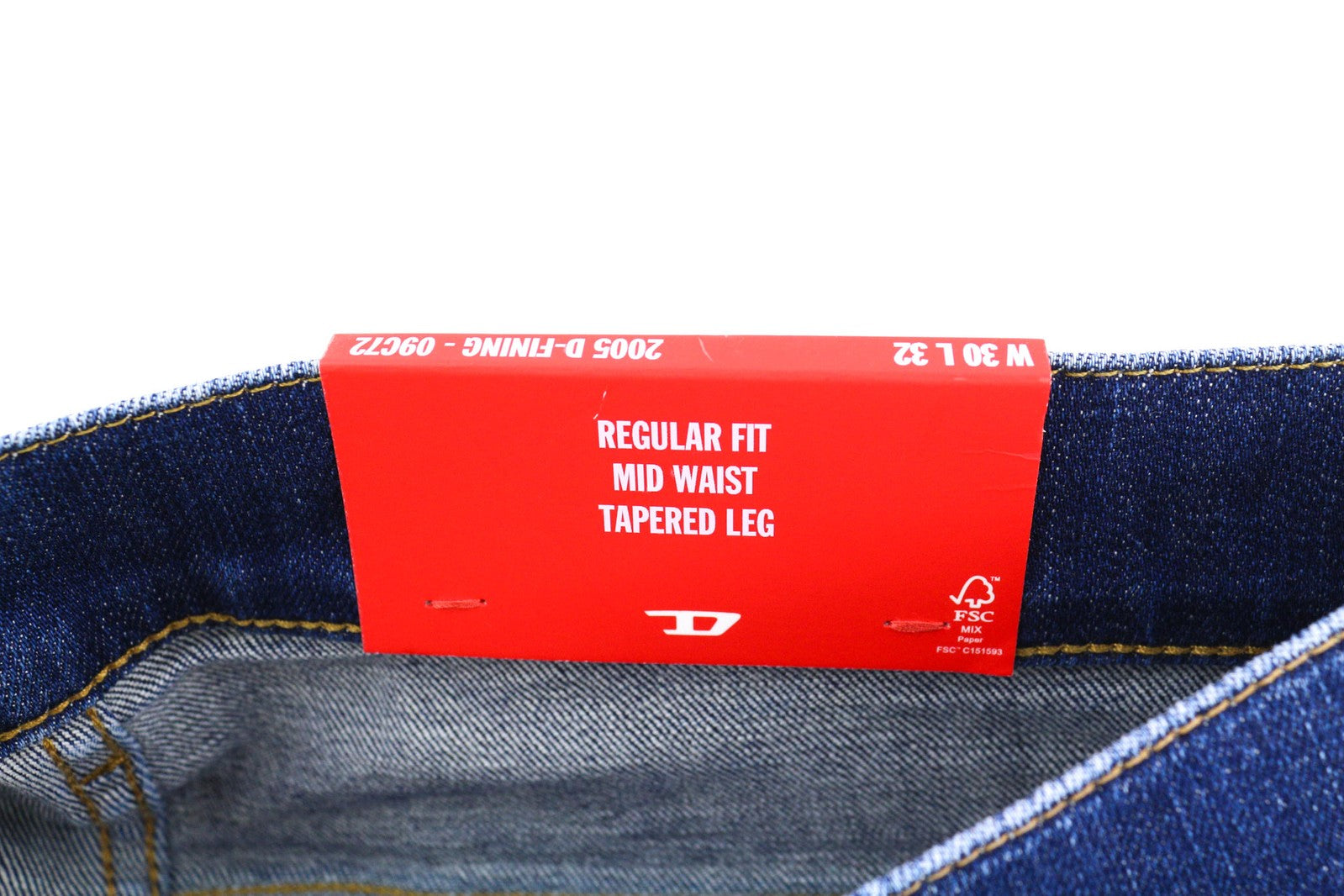 DIESEL 2005 D-Fining 09C72 vyriški džinsai W30/L32 vidutinio juosmens, įprasto dydžio, siaurėjančios, rekomenduojama kaina – 225 € 