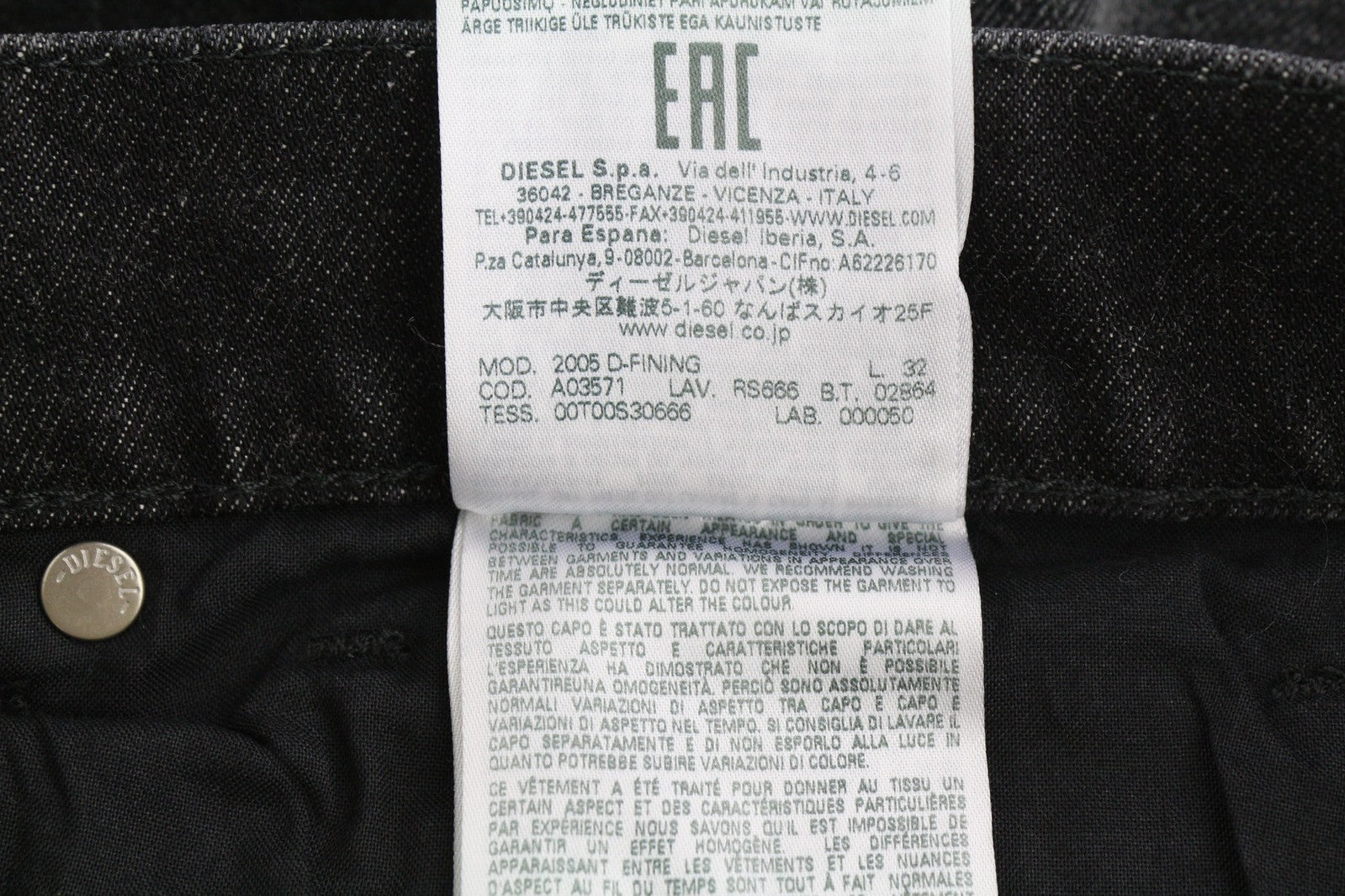 DIESEL 2005 D-Fining RS666 vyriški džinsai W34/L32 vidutinio juosmens, įprasto dydžio, siaurėjančiomis klešnėmis 