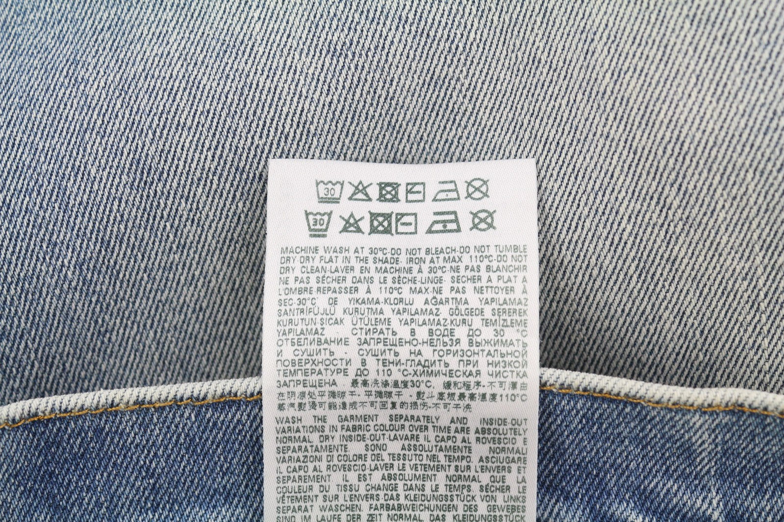 DIESEL D-Strukt-Z 09C62 vyriški džinsai W32/L32 Slim Zip Fly skalbtos mėlynos spalvos, rekomenduojama kaina – 195 € 