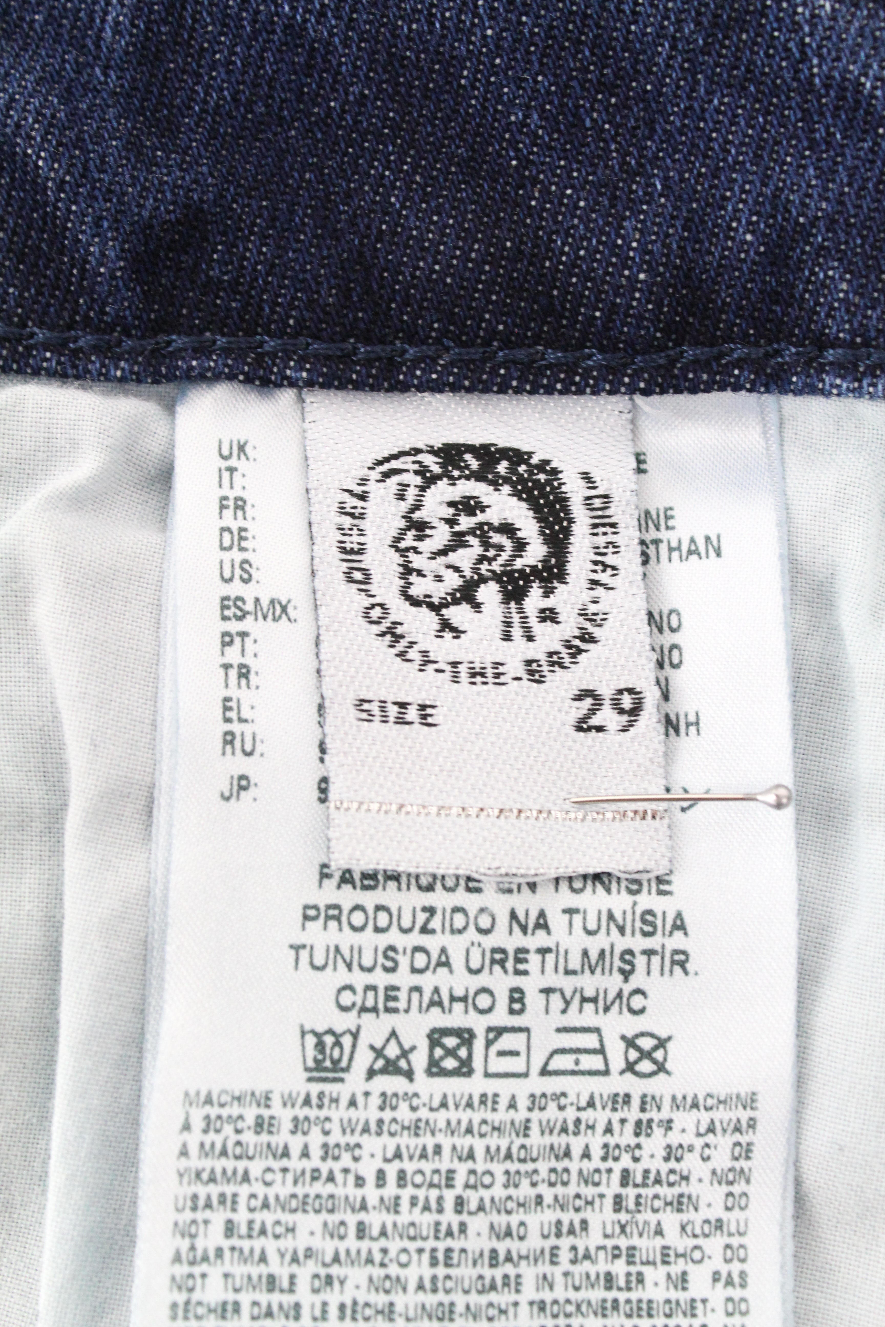 DIESEL D-Bazer 084DD vyriški džinsai W29/L34 mėlyni, skalbtos medvilnės, siaurėjančio kirpimo, tamprūs. 