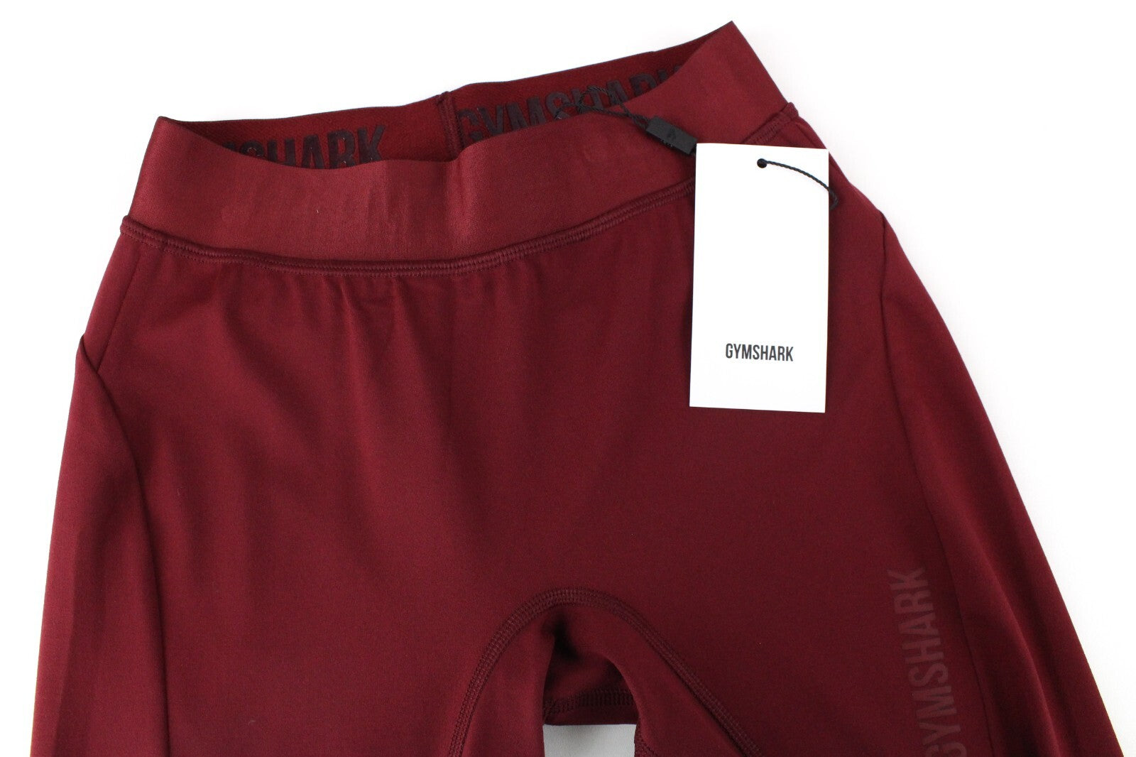 GYMSHARK moteriškos tamprės S dydžio raudonos aukštu juosmeniu su logotipu, tamprios sportinės aprangos detalės 