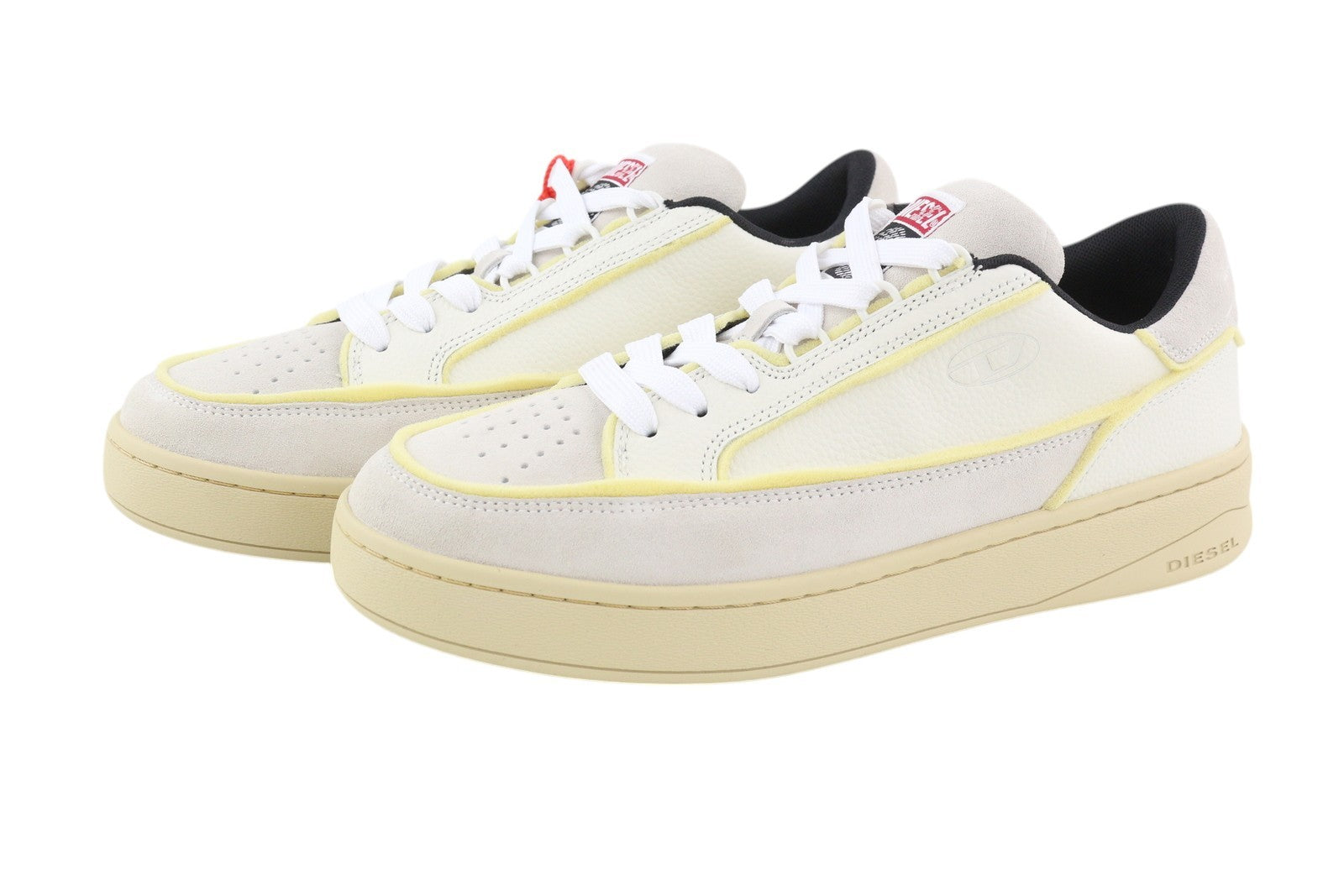 DIESEL S-Sinna žemakulniai vyriški sportbačiai, EU42, balti, odiniai, žemakulniai, suvarstomi, rekomenduojama kaina – 160 € 
