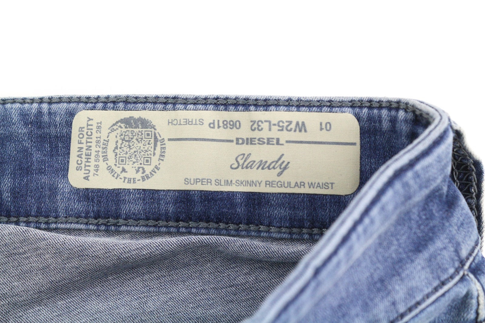 DIESEL Slandy 0681P moteriški džinsai W25/L32 Super Slim Skinny Regular Waist RRP155