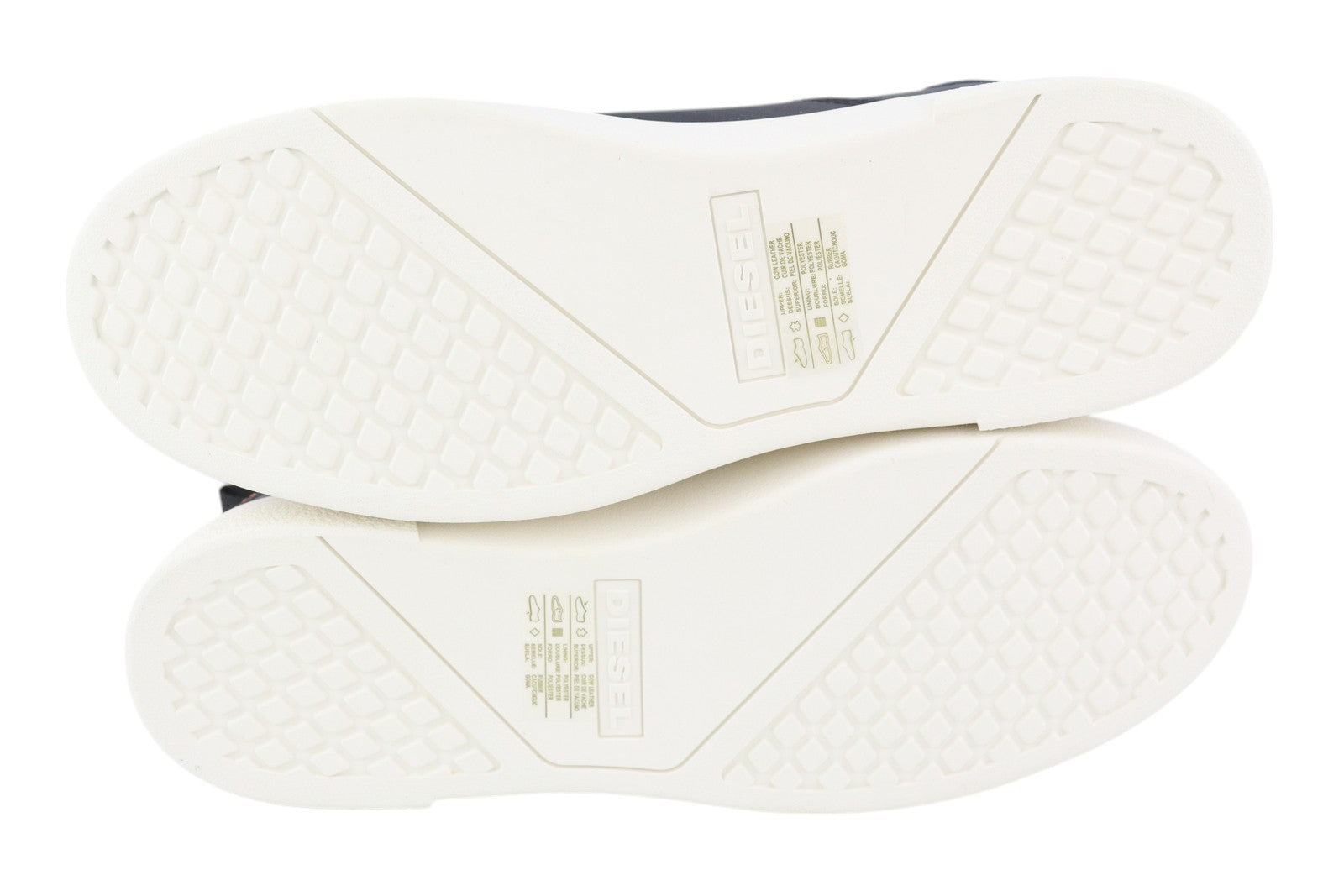 DIESEL S-Clever žemi nėrinių vyriški sportbačiai, 44.5 dydis, juodos odos, migdolų nosis, rekomenduojama kaina – 120 € 