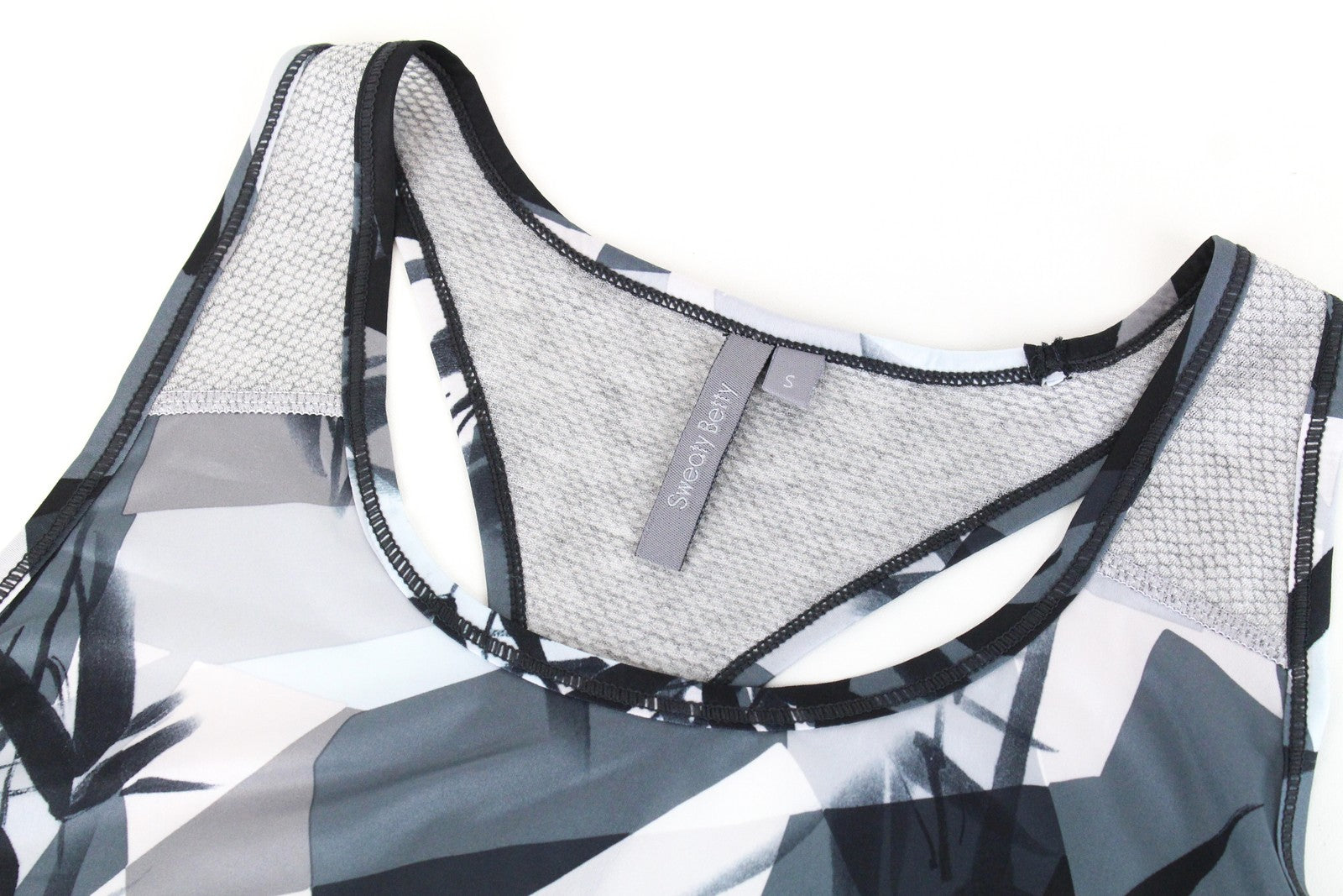 SWEATY BETTY moteriški sportiniai marškinėliai S dydžio pilki raštuoti be rankovių sportiniai drabužiai 