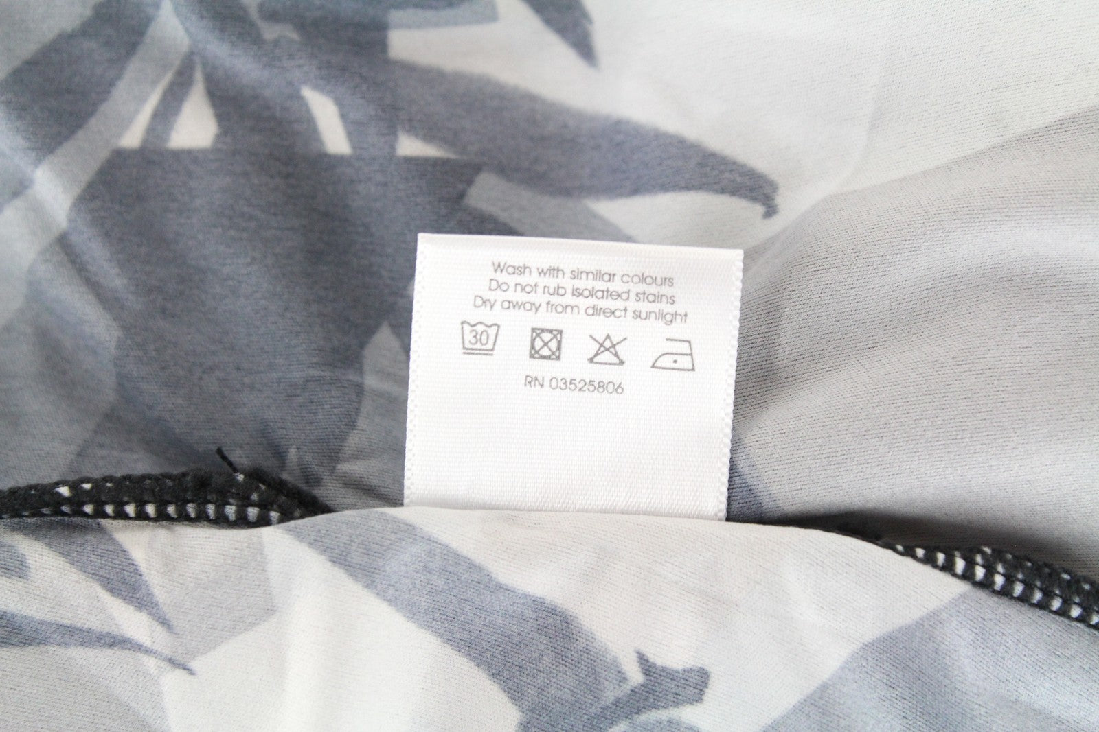 SWEATY BETTY moteriški sportiniai marškinėliai S dydžio pilki raštuoti be rankovių sportiniai drabužiai 