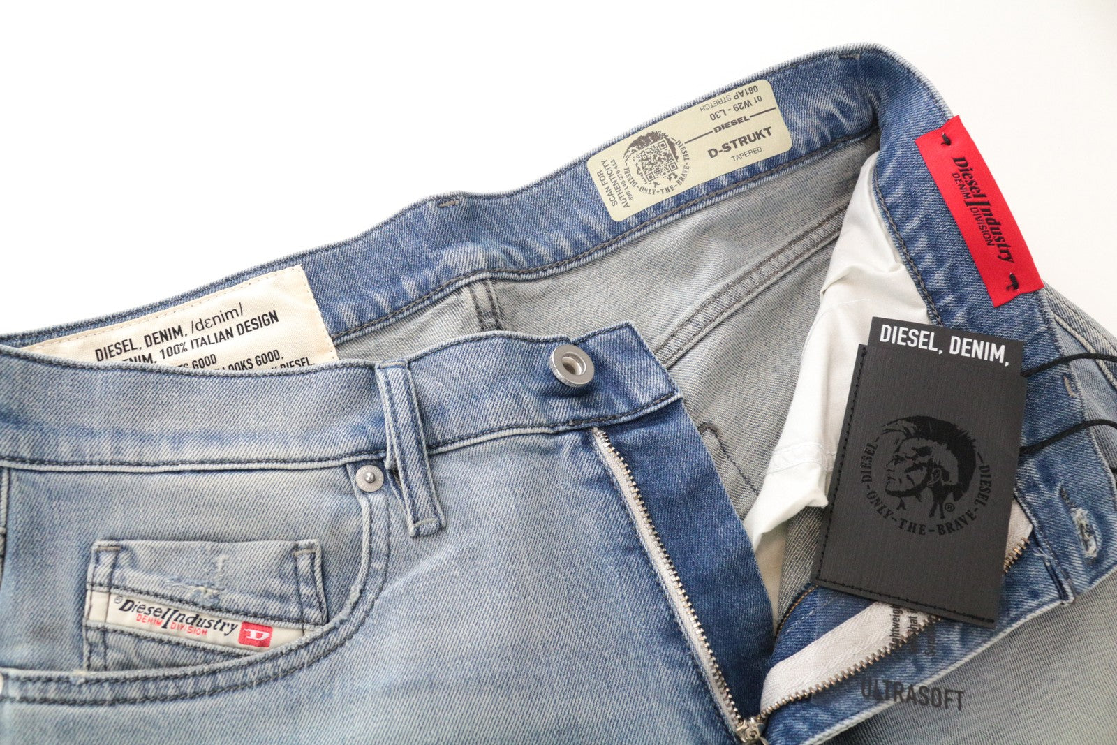 DIESEL D-Bazer 081AP vyriški džinsai W29/L30 mėlyni, siaurėjantys, medvilniniai, su 5 kišenėmis 