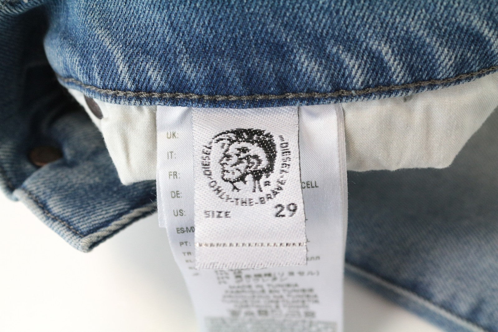 DIESEL D-Bazer 081AP vyriški džinsai W29/L30 mėlyni, siaurėjantys, medvilniniai, su 5 kišenėmis 