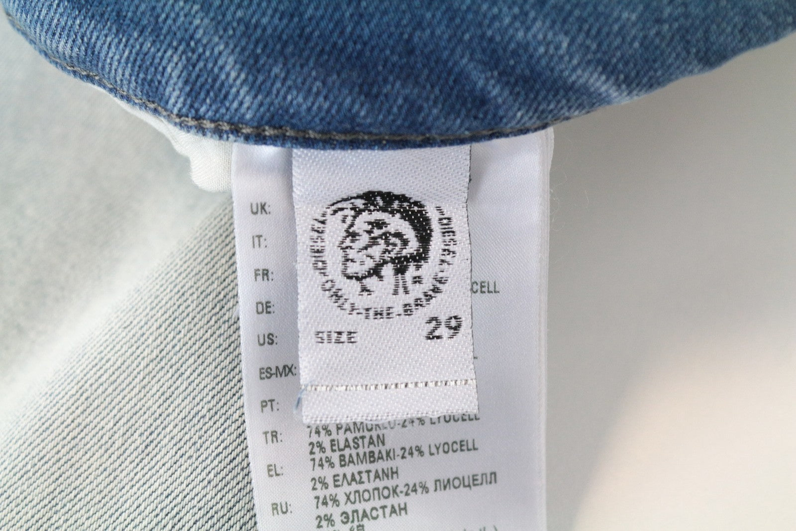 DIESEL D-Bazer 081AP vyriški džinsai W29/L32 šviesiai mėlyni, siaurėjantys, tamprūs medvilniniai džinsai 