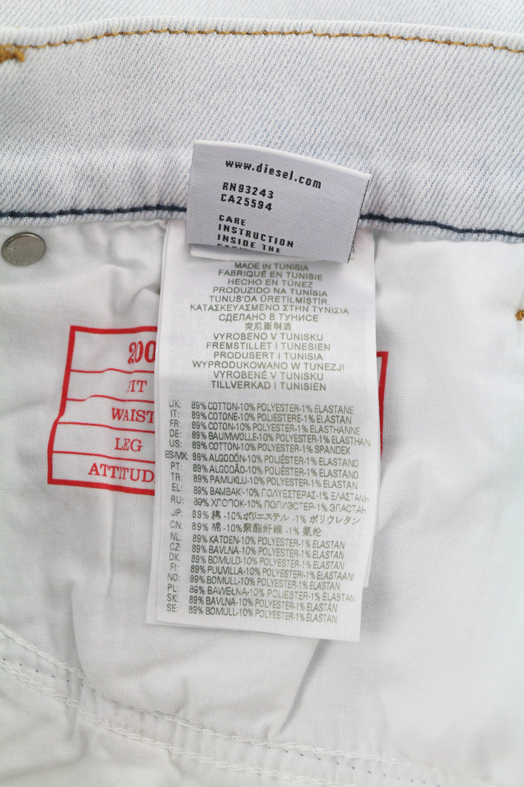 DIESEL 2005 D-Fining 09C06 vyriški džinsai W32/L34 įprasto kirpimo, siaurėjančiomis klešnėmis, vidutinio juosmens aukštyje 