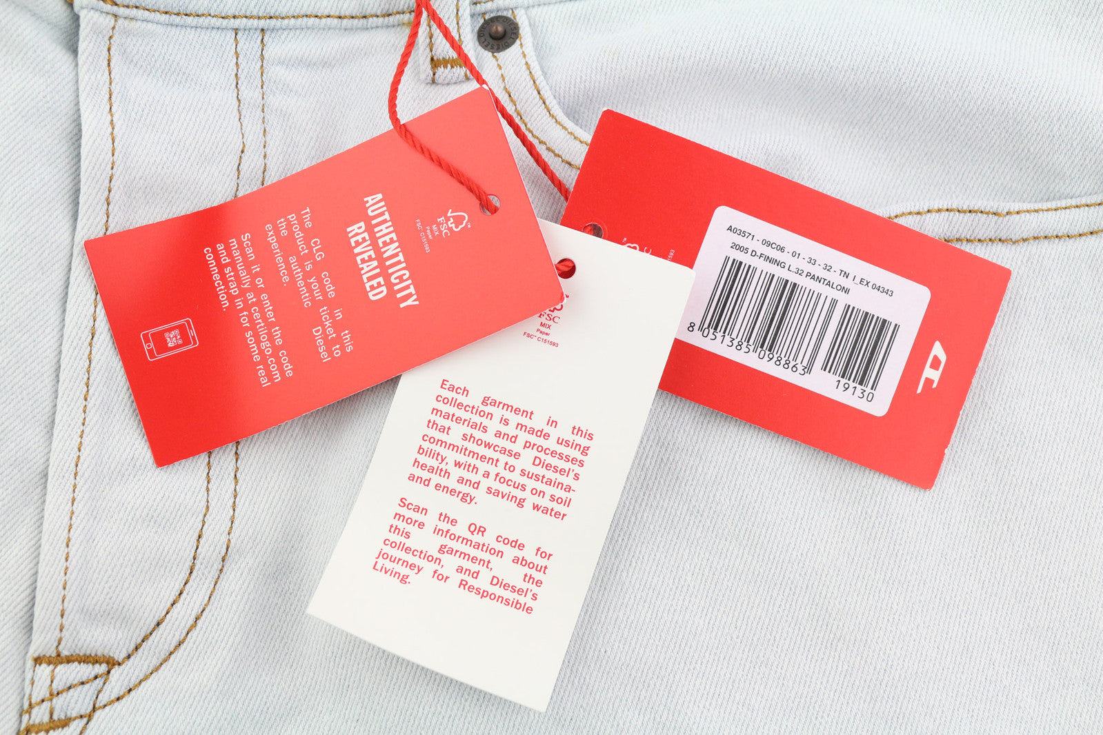 DIESEL 2005 D-Fining 09C06 vyriški džinsai W33/L32 įprasto kirpimo, siaurėjančiomis klešnėmis, vidutinio juosmens aukštyje 