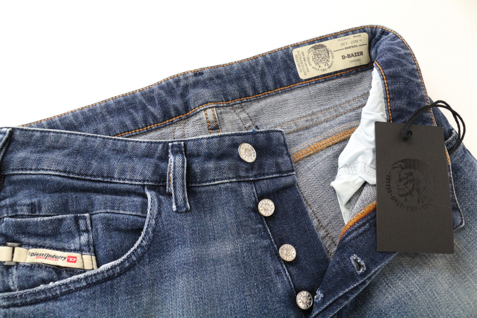 DIESEL D-Bazer 0870H vyriški džinsai W27/L32 skalbtos mėlynos spalvos siaurėjantys medvilniniai tamprūs džinsai 