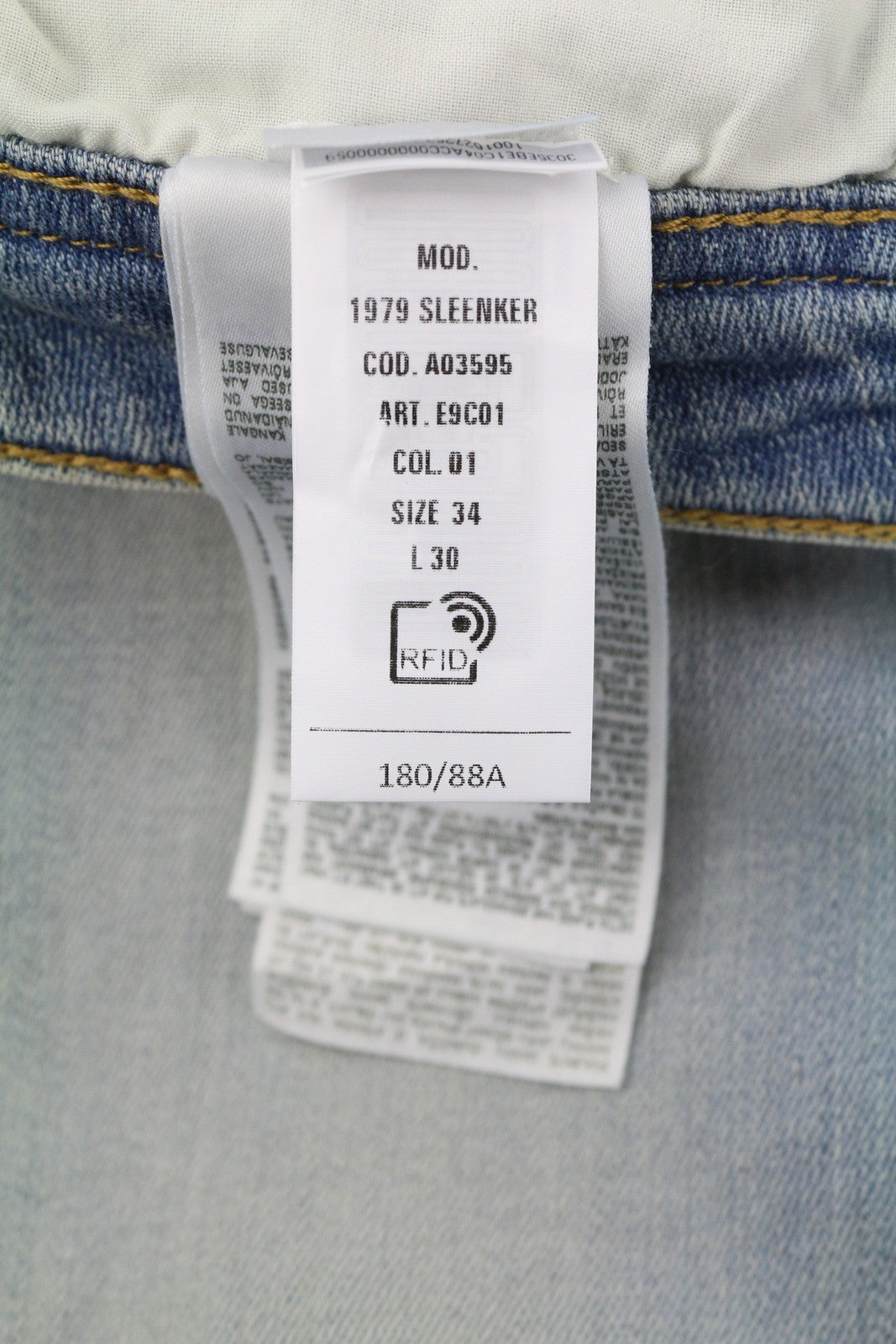 DIESEL 1979 Sleenker E9C01 vyriški džinsai W34/L30 Skinny Distress Blue RMK 275 € 