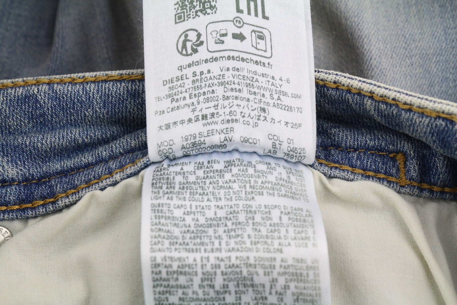 DIESEL 1979 Sleenker E9C01 vyriški džinsai W36/L32 Skinny Distress Blue RMK 275 € 