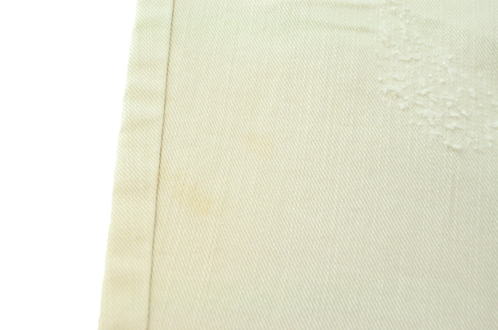 MAISON SCOTCH Slim džinsai W30 L32 balkšvai baltos spalvos, tamprios medvilnės tekstūros, laisvalaikio stiliaus. 