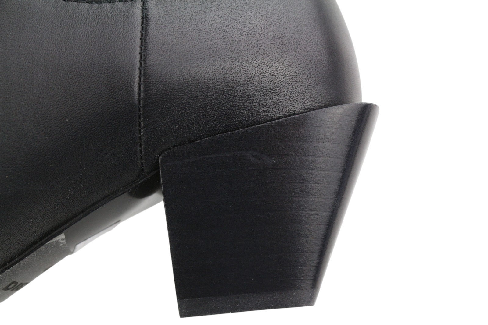 DIESEL D-Texanne CH moteriški aulinukai, juodi, odiniai, migdolų nosis, 40 €, kubietiškas kulnas – 290 € 