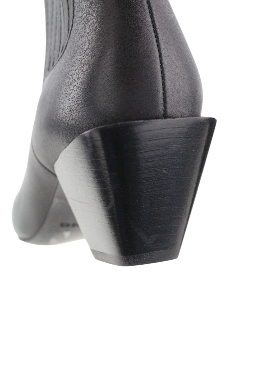 DIESEL D-Texanne CH moteriški aulinukai, juodi, odiniai, migdolų nosis, 40 €, kubietiškas kulnas – 290 € 