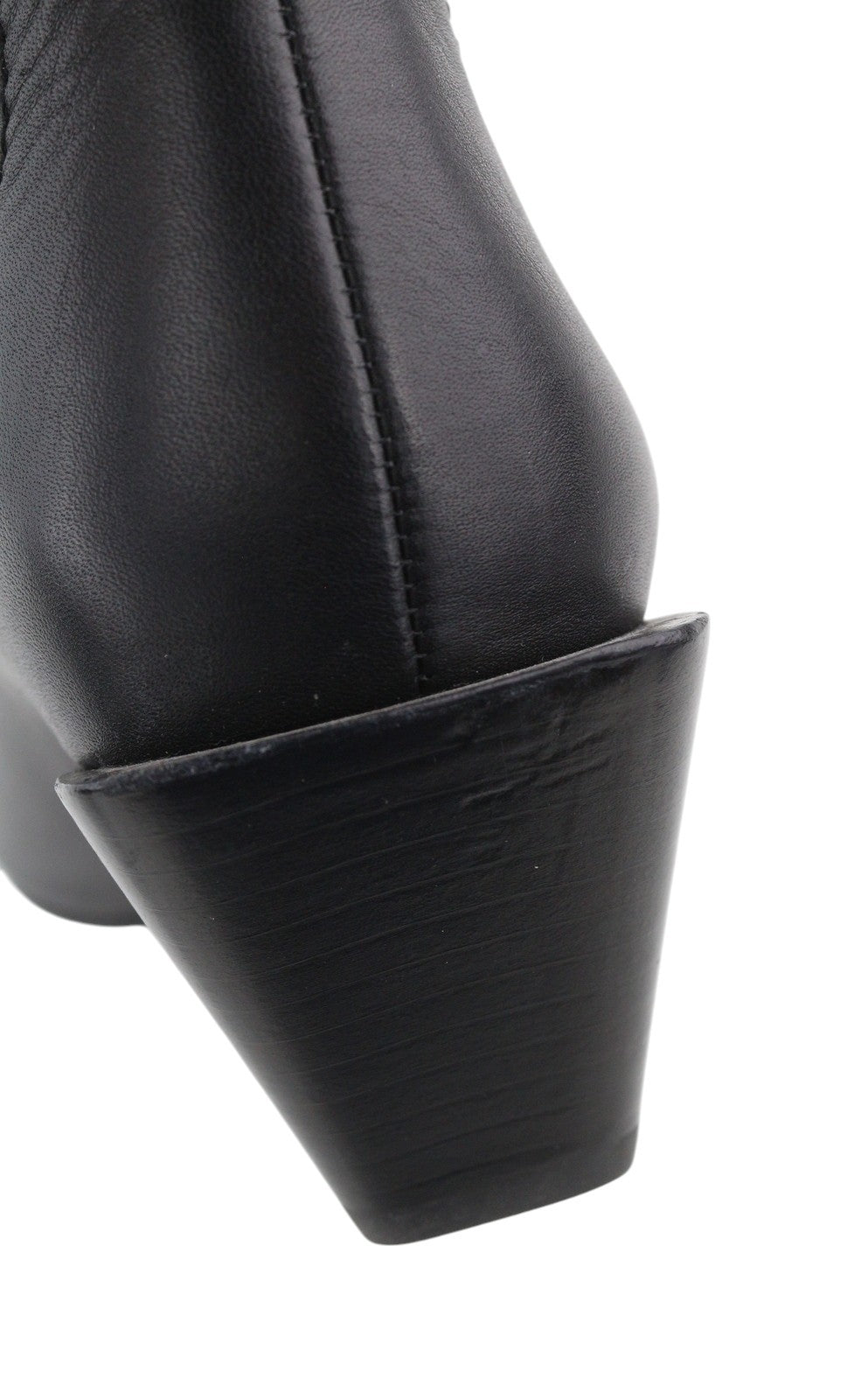 DIESEL D-Texanne CH moteriški aulinukai, 39 dydis, juodos odos, migdolų spalvos, palaidinė su kulkšnimis, rekomenduojama kaina – 290 € 