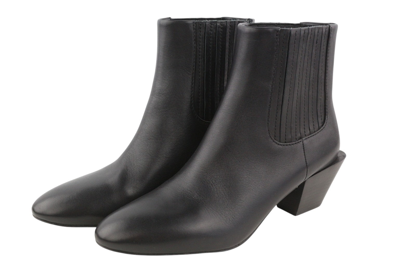 DIESEL D-Texanne CH moteriški aulinukai, 39 dydis, juodos odos, migdolų spalvos, palaidinė su kulkšnimis, rekomenduojama kaina – 290 € 