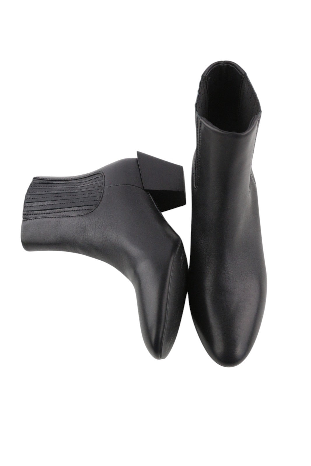 DIESEL D-Texanne CH moteriški aulinukai, 39 dydis, juodos odos, migdolų spalvos, palaidinė su kulkšnimis, rekomenduojama kaina – 290 € 