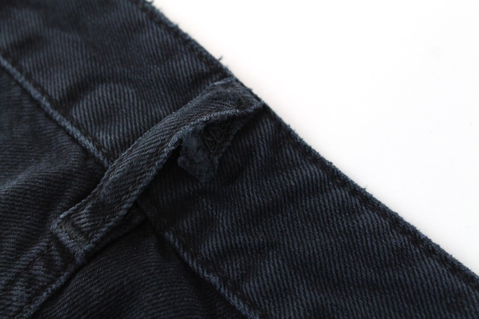 DIESEL Neekhol 084PM moteriški W30/L32 plėšyti tiesūs džinsai tamsiai mėlyni medvilniniai 