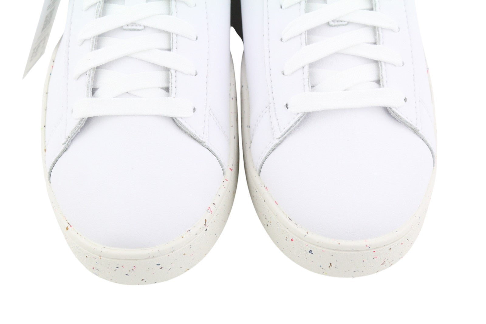 DIESEL S-Clever žemi nėrinių vyriški sportbačiai, EU44, baltos odos, migdolų nosis, rekomenduojama kaina – 140 € 