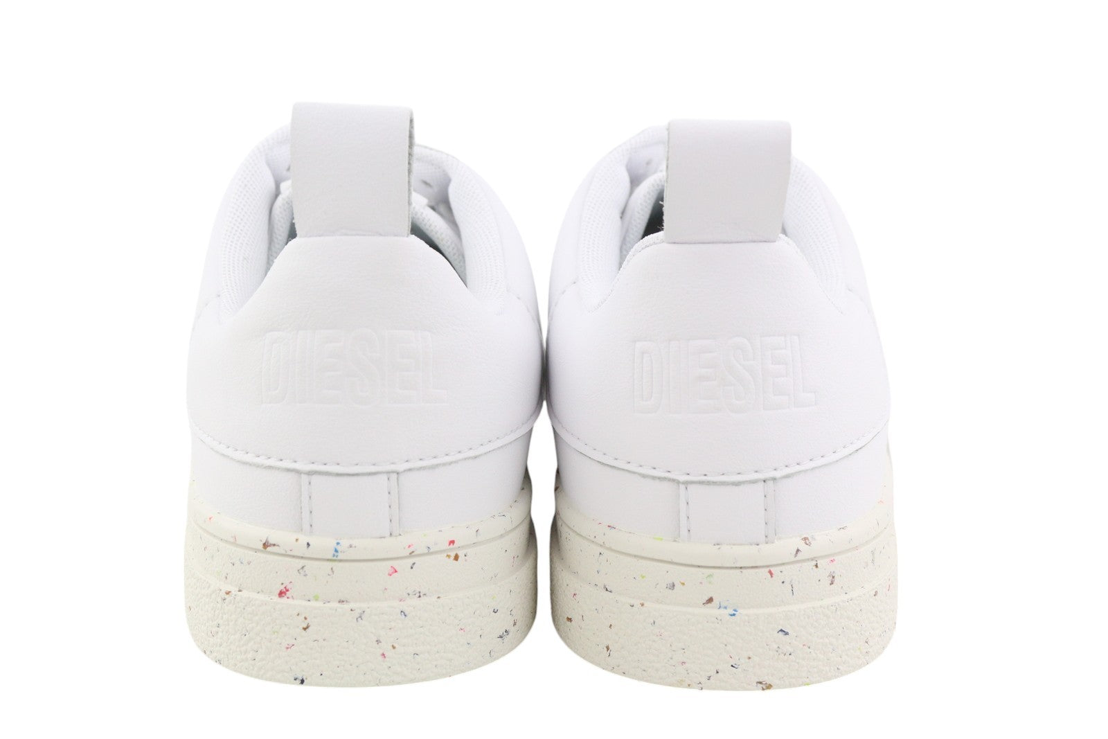 DIESEL S-Clever žemi nėrinių vyriški sportbačiai, EU44, baltos odos, migdolų nosis, rekomenduojama kaina – 140 € 