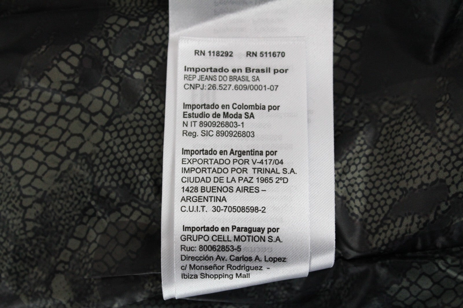 REPLAY moteriška XS dydžio juoda striukė parka su dirbtinio kailio pamušalu, paminkštinta ilga su kapišonu 