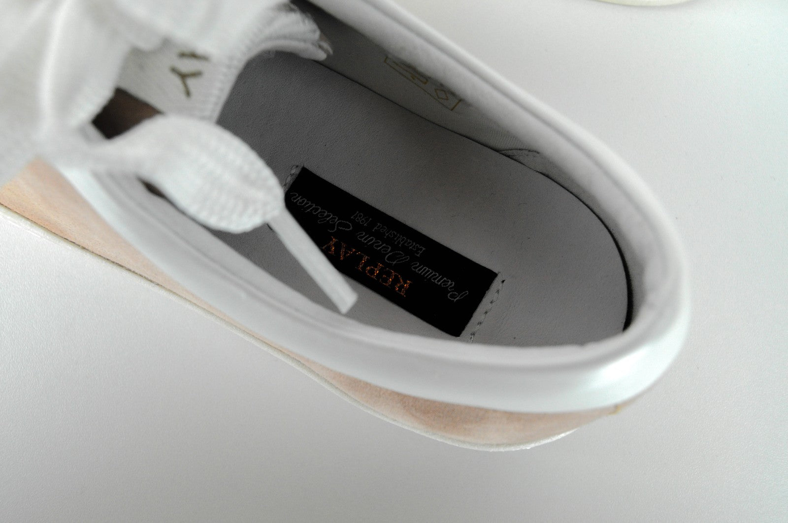 REPLAY moteriški rožiniai zomšiniai sportbačiai, 39 dydis, laisvalaikio bateliai su raišteliais 