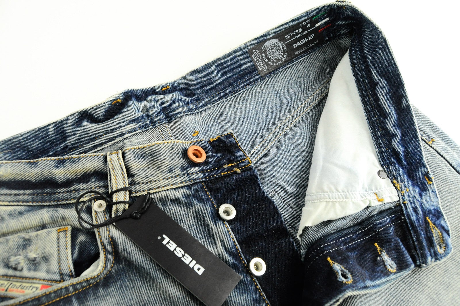 DIESEL Dagh-XP 084ZS vyriški džinsai W32/L32 tiesūs mėlyni skalbtos medvilnės 