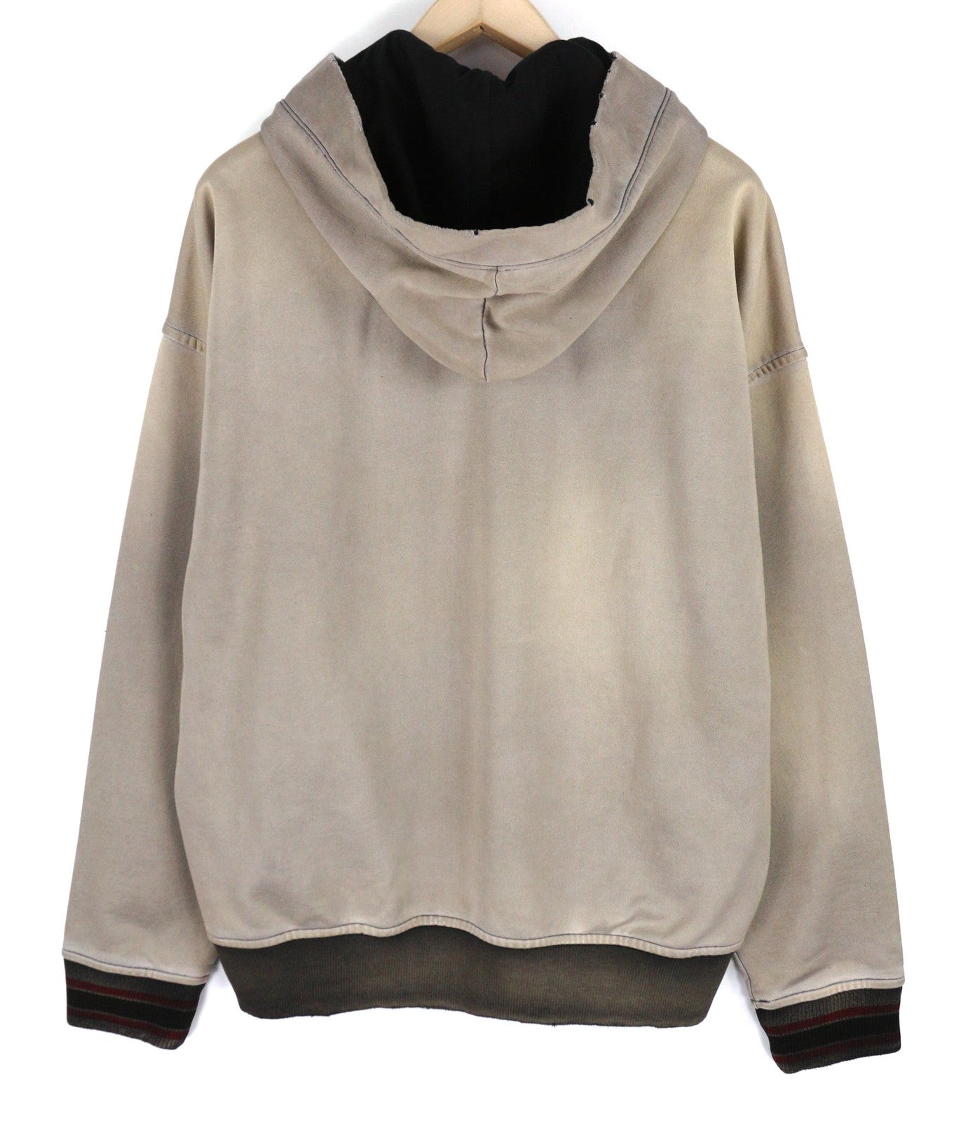 DIESEL S-Nekki vyriškas džemperis su gobtuvu, L dydžio, šviesiai skalbtas, su kengūros kišenėmis, rekomenduojama kaina – 250 € 