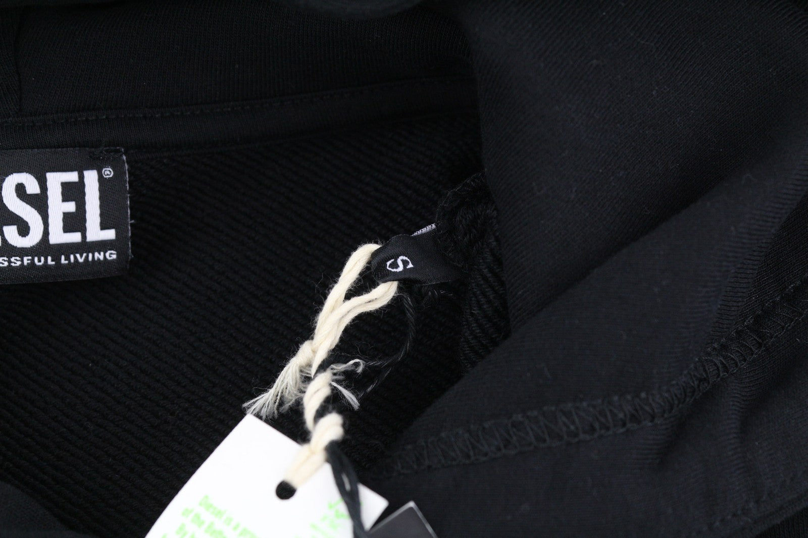 DIESEL S-Girk-Hood-B4 vyriškas džemperis su gobtuvu, S dydžio, megztinis, didelis, kengūros spalvos, juodas, rekomenduojama kaina – 150 € 