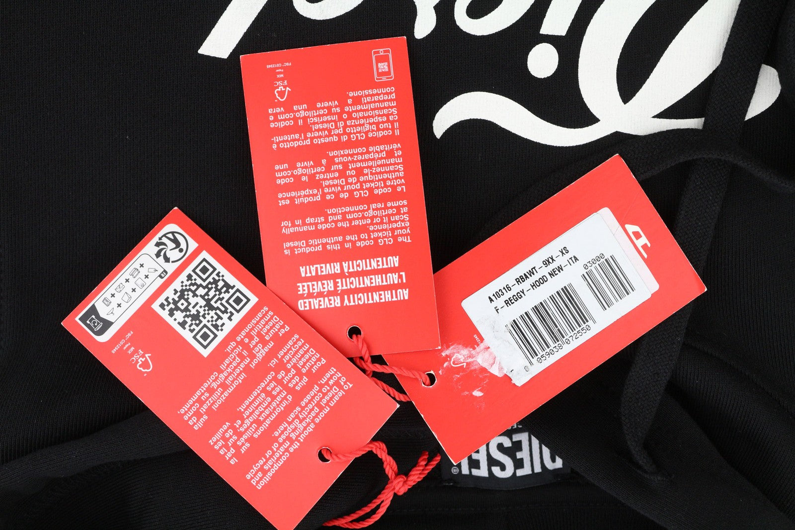 DIESEL F-Reggy-Hood New-Ita moteriškas džemperis su gobtuvu XS, juodas, megztinis ilgomis rankovėmis, rekomenduojama kaina – 135 € 