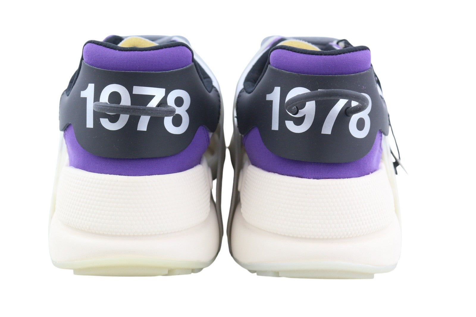 DIESEL S-Serendipity Mask vyriški sportbačiai, pilki, suvarstomi, migdolų spalvos nosimi, 42,5 dydžio, RRP – 200 € 