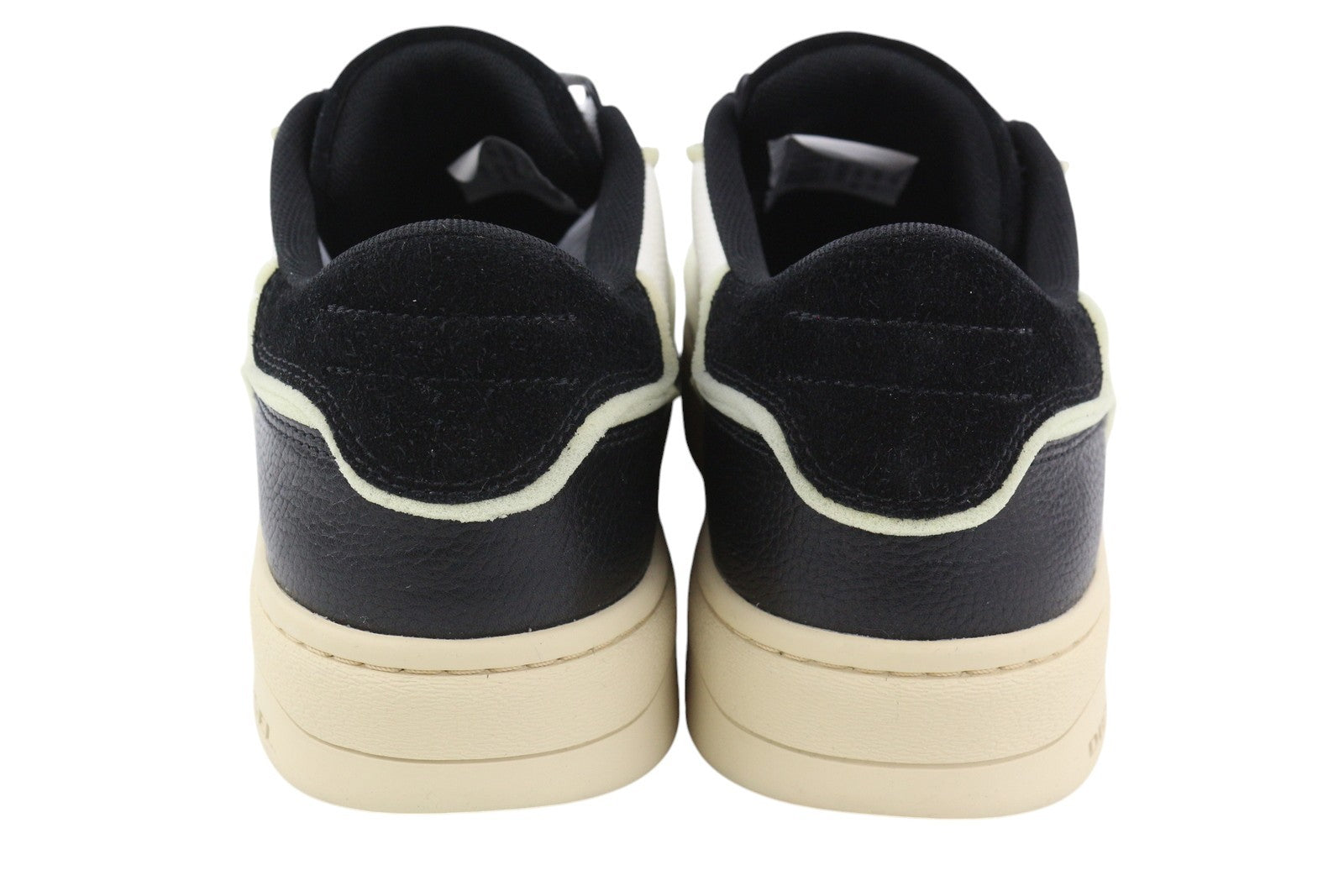 DIESEL S-Skeatys žemo lygio vyriški sportbačiai, EU43, balti, odiniai, žema pakulnė, suvarstomi, rekomenduojama kaina – 160 € 