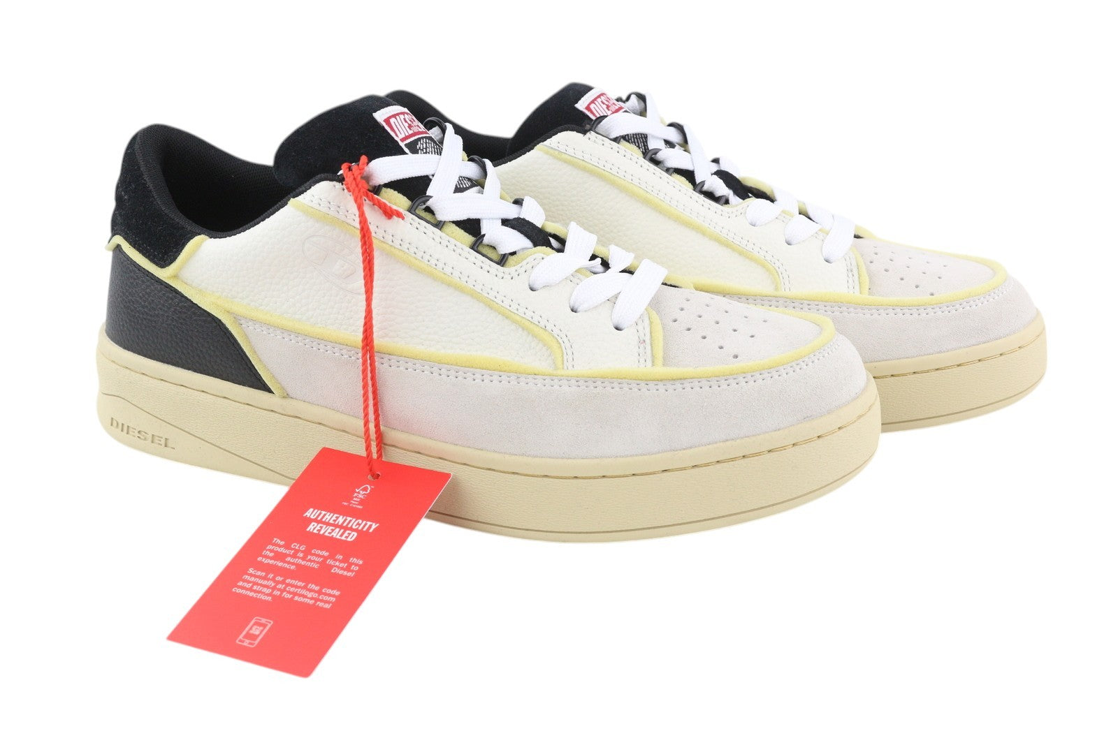 DIESEL S-Sinna žemakulniai vyriški sportbačiai, EU42, balti, odiniai, žemakulniai, suvarstomi, rekomenduojama kaina – 160 € 