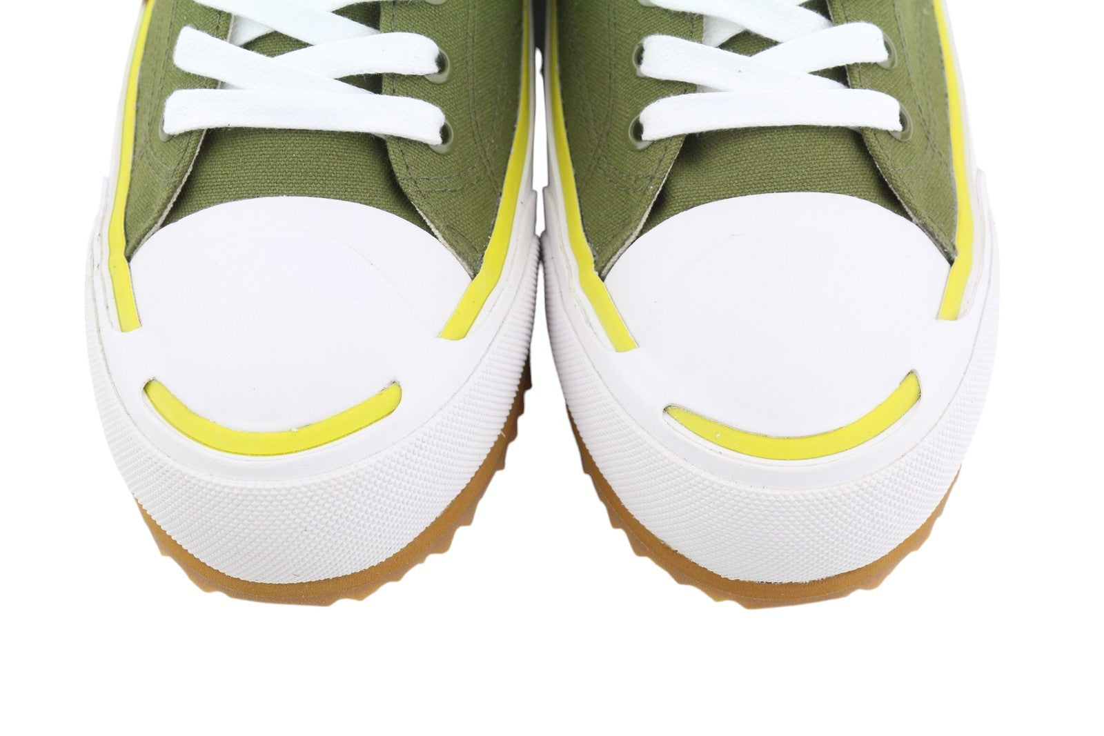 DIESEL S-Principia žemakulniai vyriški sportbačiai, 44 dydžio, žali, suvarstomi, migdolų spalvos, rekomenduojama kaina – 150 € 