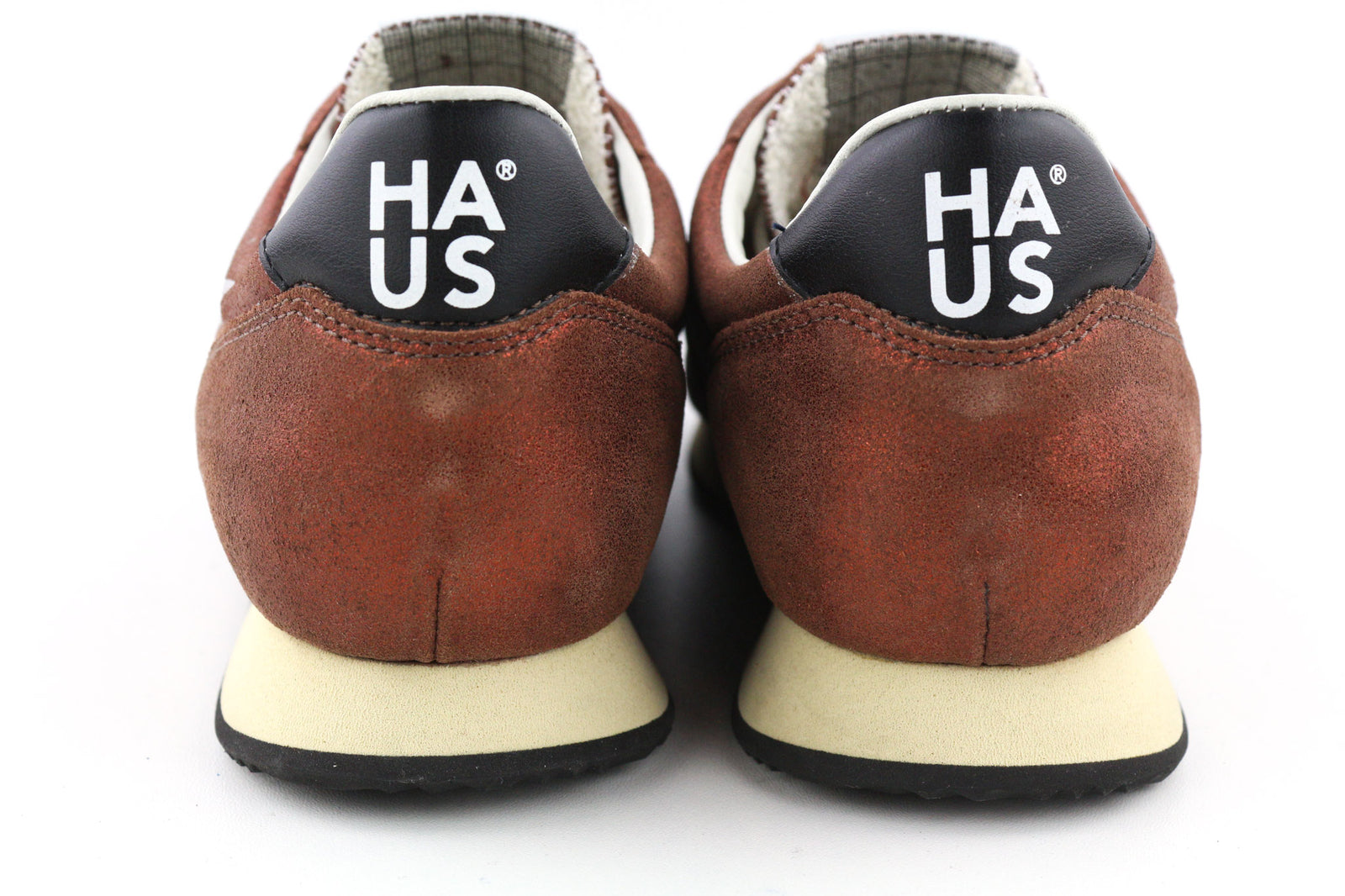 „GOLDEN GOOSE Haus“ vyriški sportbačiai, 39 dydžio, rudi, su raišteliais, žemapadžiai laisvalaikio sportbačiai. 