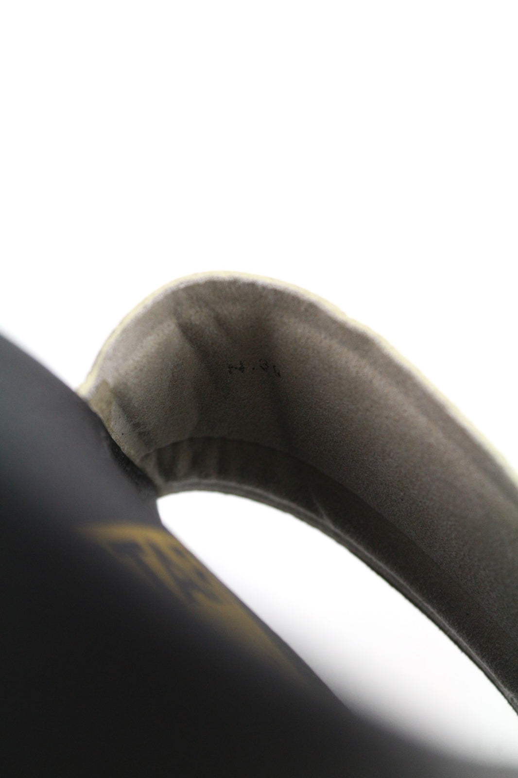 GOLDEN GOOSE Poolstar Women Slippers EU39 Black White Swimming Pool Slip On