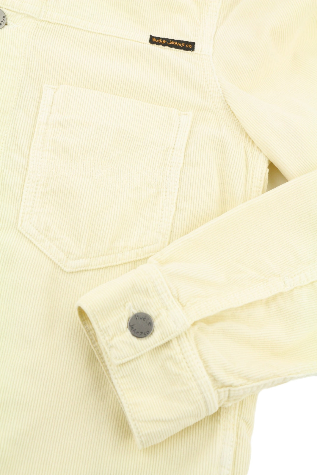 NUDIE JEANS Ronny vyriška striukė S, dulkėtos baltos spalvos, ekologiškos medvilnės velvetas su logotipu ir sagomis 